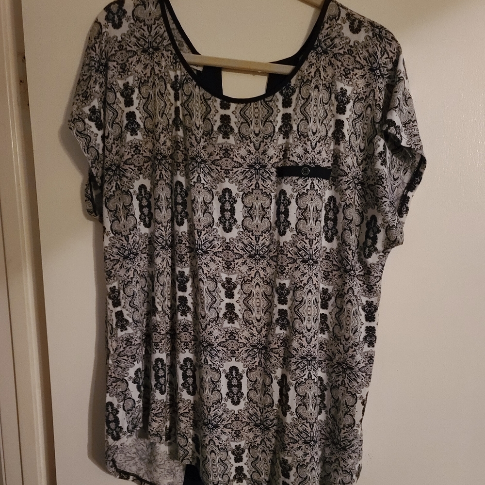 Womens plus shirt